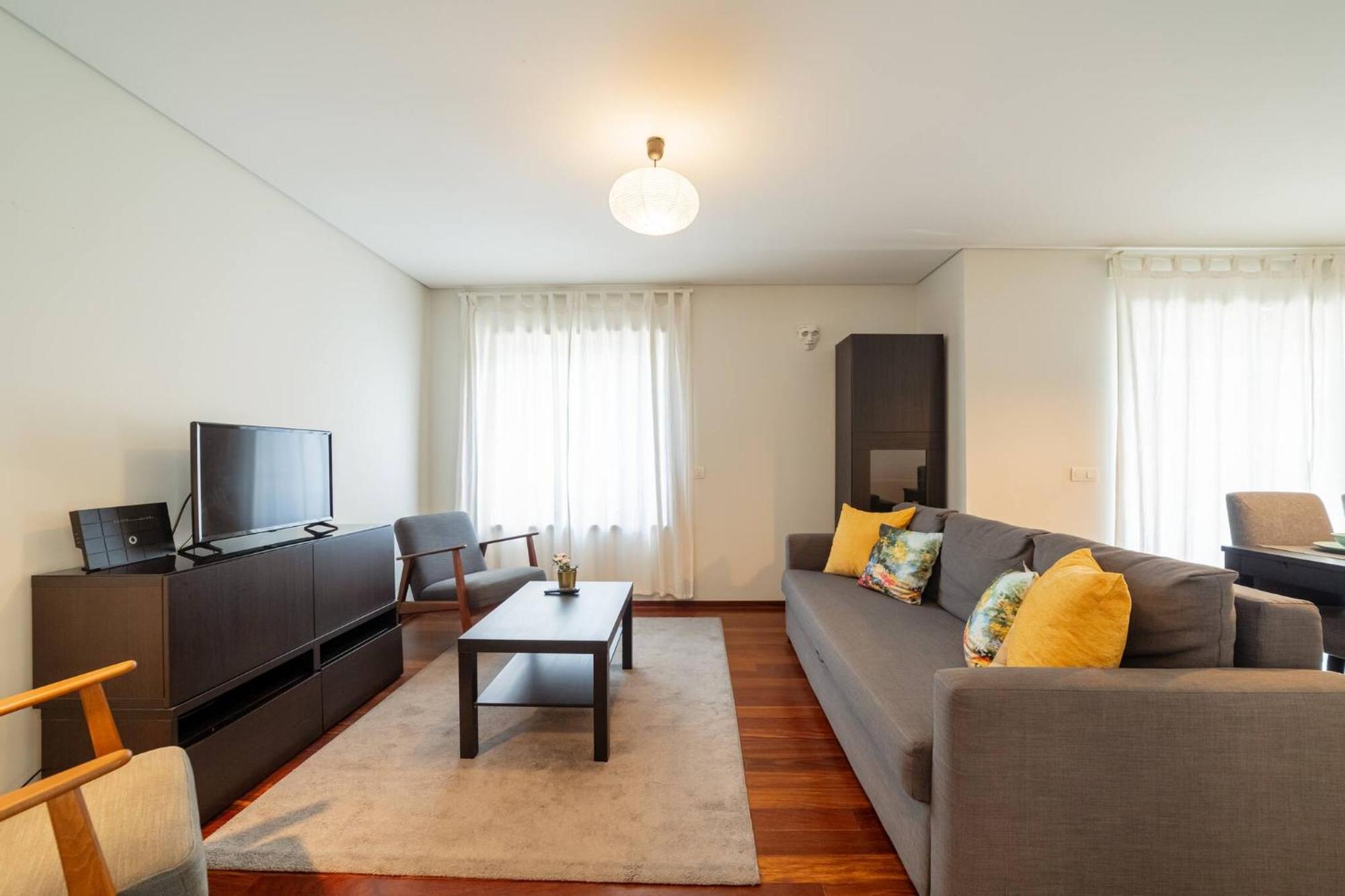 Modern Cedofeita By Hosty Apartment Porto Luaran gambar